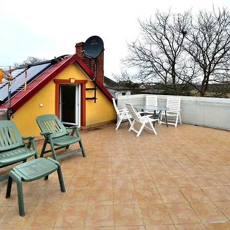 By Ostrowieckie With Private Ferienhaus